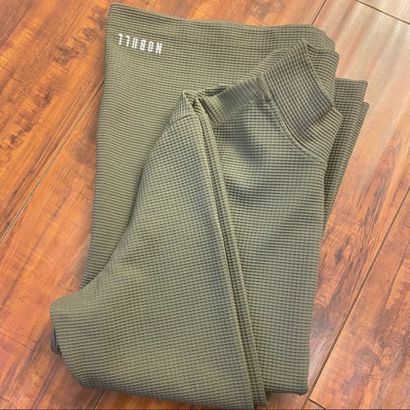 NOBULL Other - NoBull mens longs sleeve waffle. Color is army green